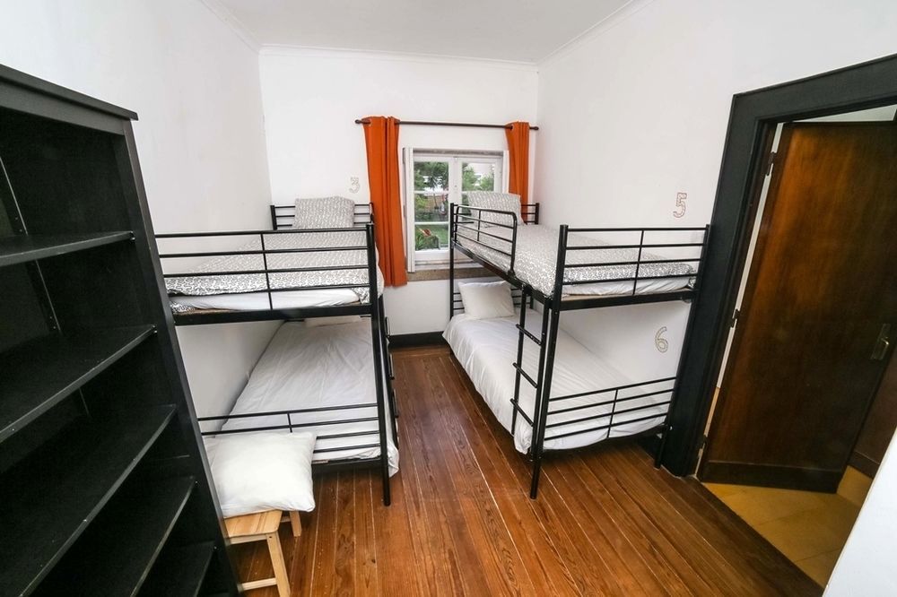 Surfivor Porto Surf Hostel Екстер'єр фото