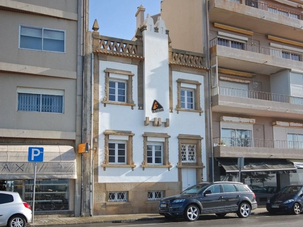 Surfivor Porto Surf Hostel Екстер'єр фото